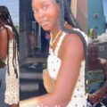 So emotional: Lady supports a heavily pregnant woman with some cash | ikejabird.com
