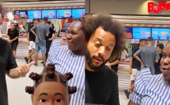 Who is he?: Curious Woman took pictures with a stranger, and asked netizens for his identity:ikajabird.com