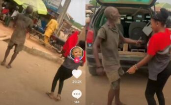 Nigerian lady danced freely with mad man