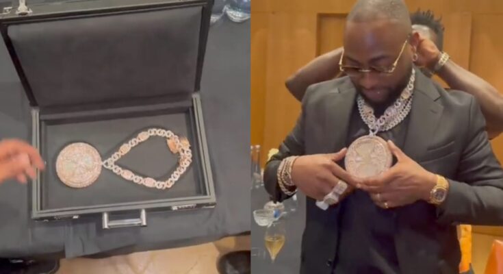 "Poverty na bastard": Netizens react after Davido buys chain worth 500 million naira amidst economy hardship:ikejabird.com