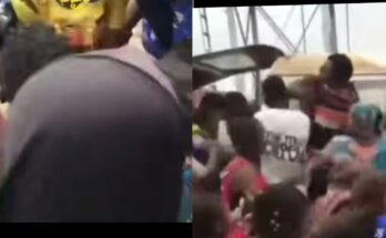 A video has gone viral, in the trending video, Ibadan residents were seen looting a bus full of bag of rice.:ikejabird.com