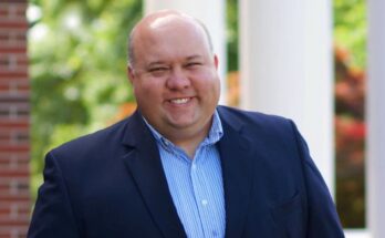 U.S. pastor commits suicide after cross-dressing photos leak